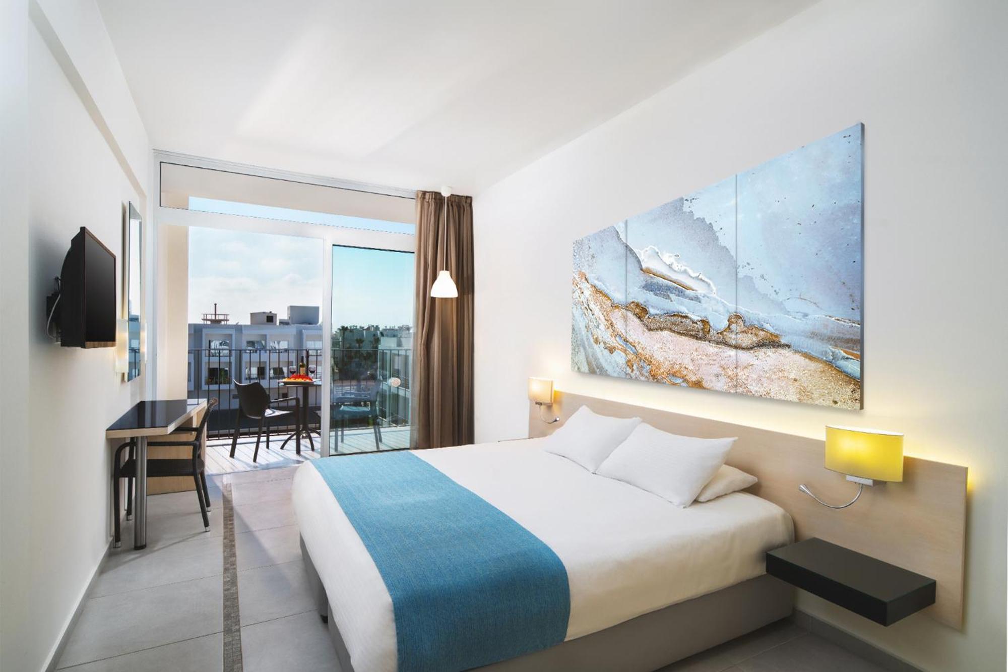 Mayfair Hotel Paphos Exterior photo